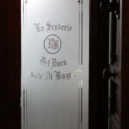 Les Jeux Sont Faits アパート