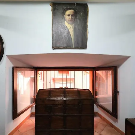 Les Jeux Sont Faits * Νάπολη