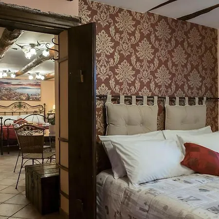 Les Jeux Sont Faits Apartman Nápoly